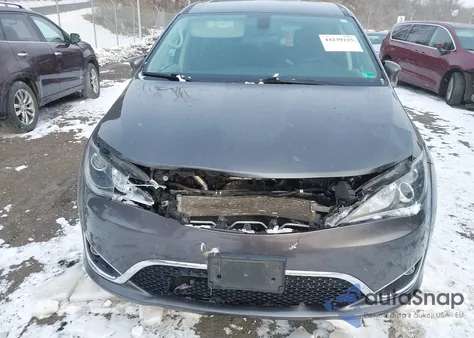 2020 Chrysler Pacifica Touring z USA, uszkodzony, nr VIN 2C4RC1FG6LR223792